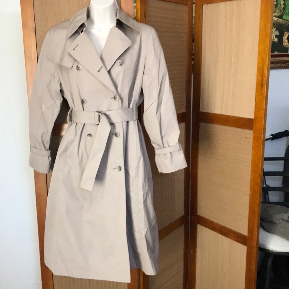 LONDON FOG KHAKI TRENCH JACKET SIZE 4P